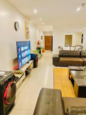 Brand New Lovely 3 bedroom serviced apartment